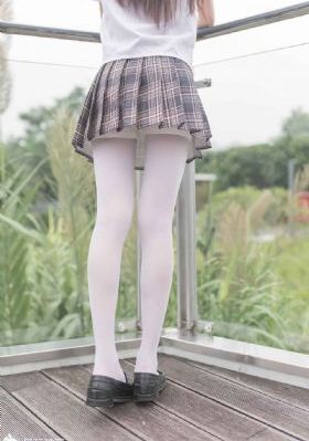 国产美女裸露无遮挡双奶A片视频_BD国语全集在线观看